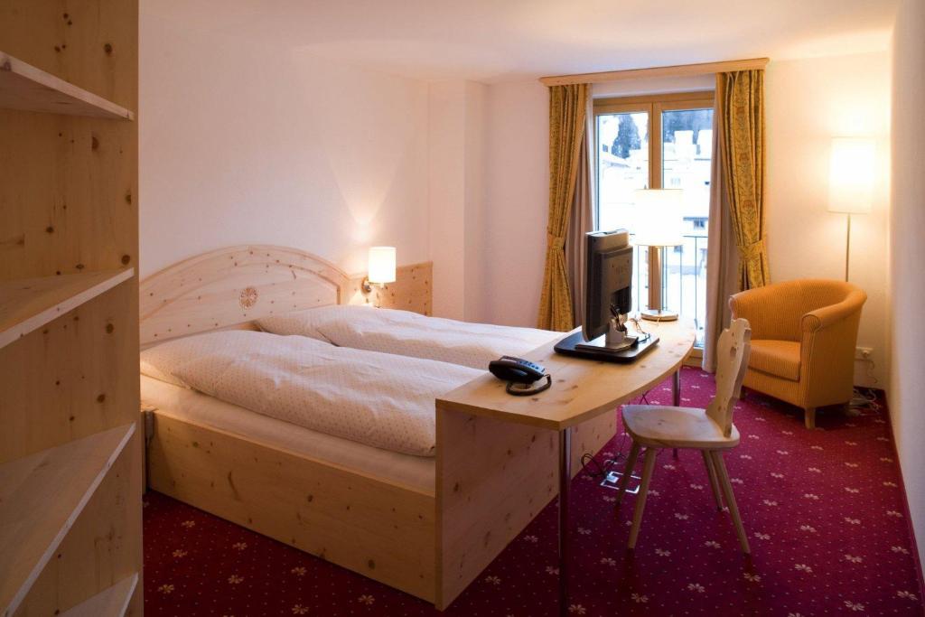 Hotel Seraina Sils Maria Luaran gambar